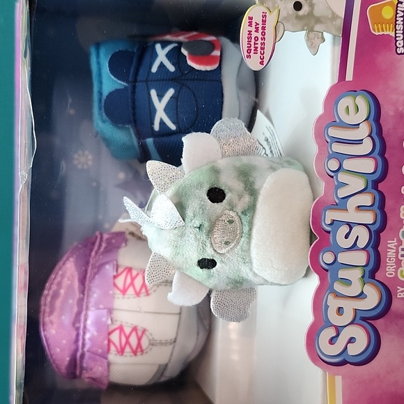 Squishmallows Squishville on Ice Plush Play Set - Picture 2 of 6